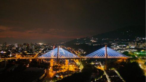Iluminación del puente del viaducto de Pereira
